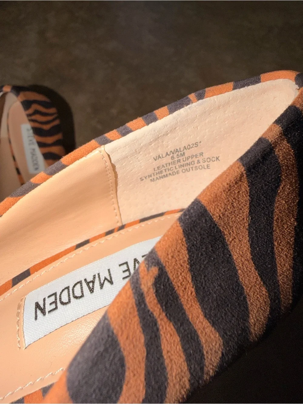 Steve Madden Tiger Print Stiletto Heels Pointed Toe Pumps Orange Black Size 6.5 - Picture 8 of 8